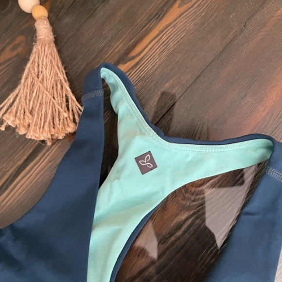 Prana crop tank - Picture 2 of 4